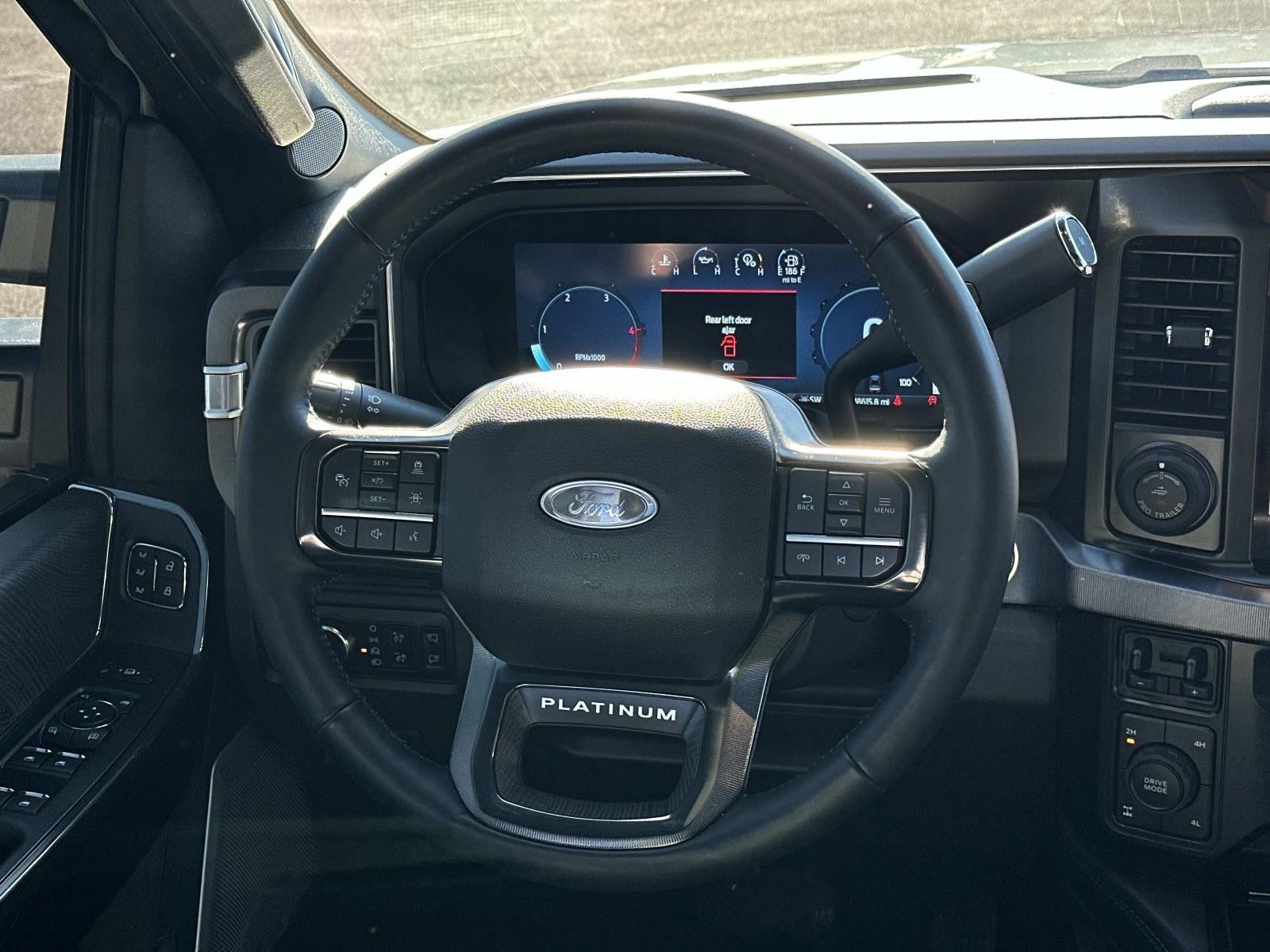 2025 Ford Super Duty F-250 SRW Platinum