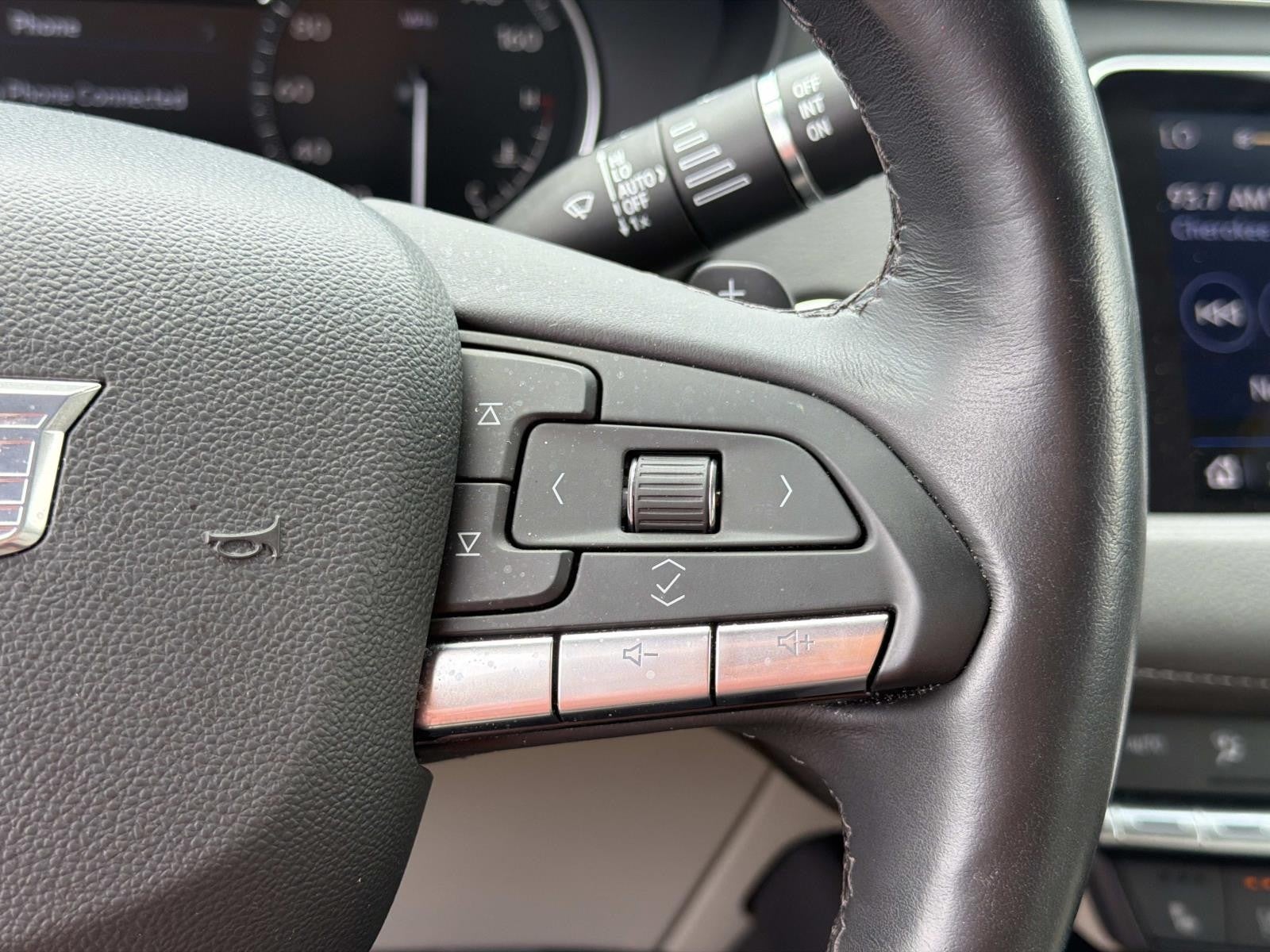 2023 Cadillac XT4 FWD Premium Luxury