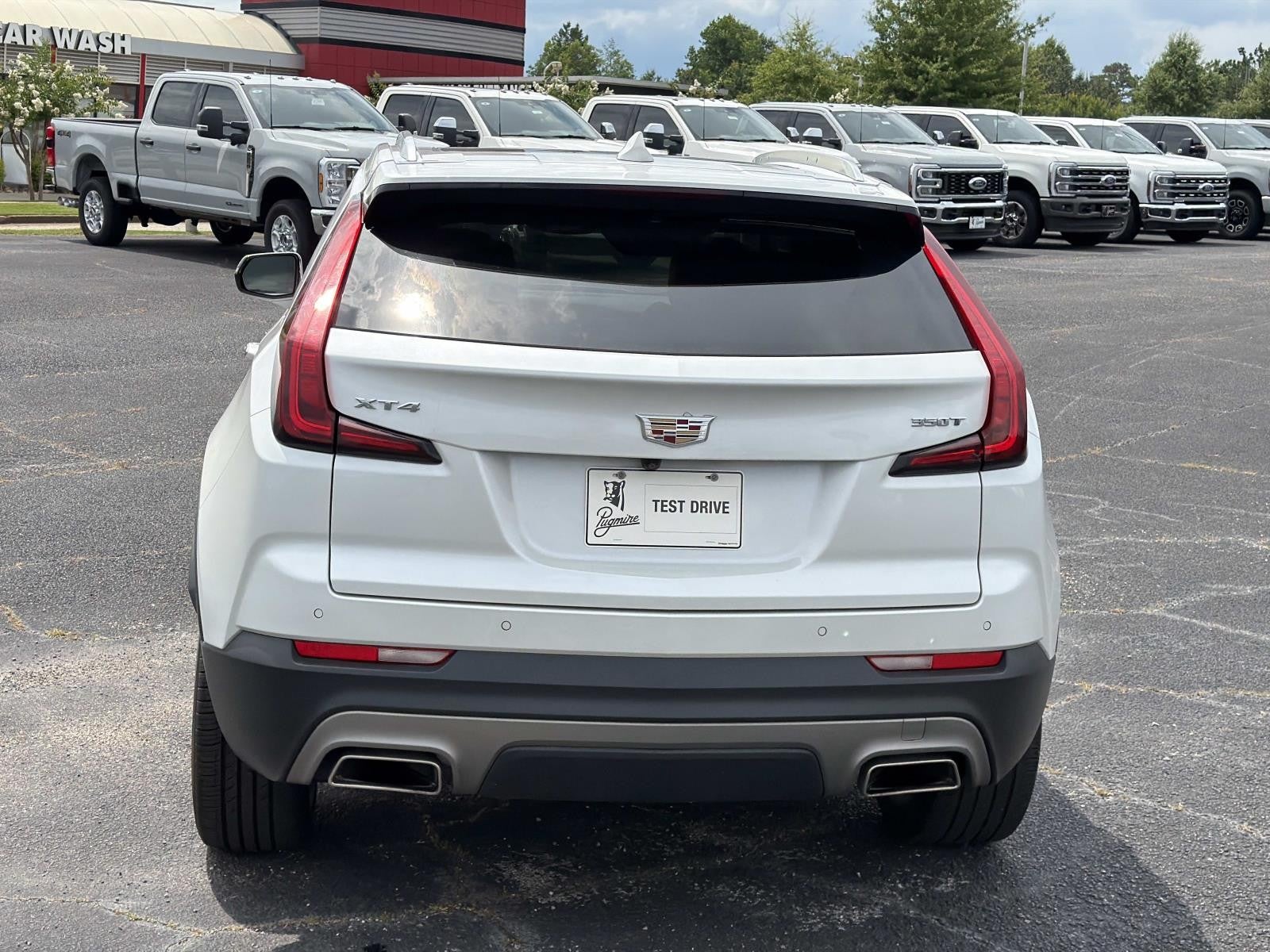 2023 Cadillac XT4 FWD Premium Luxury
