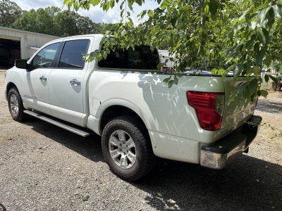 2018 Nissan Titan SV