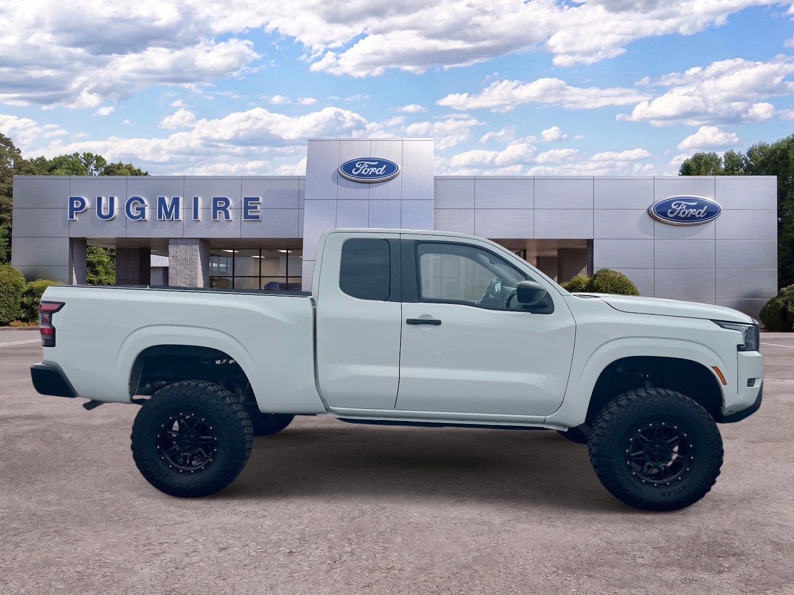 2022 Nissan Frontier S