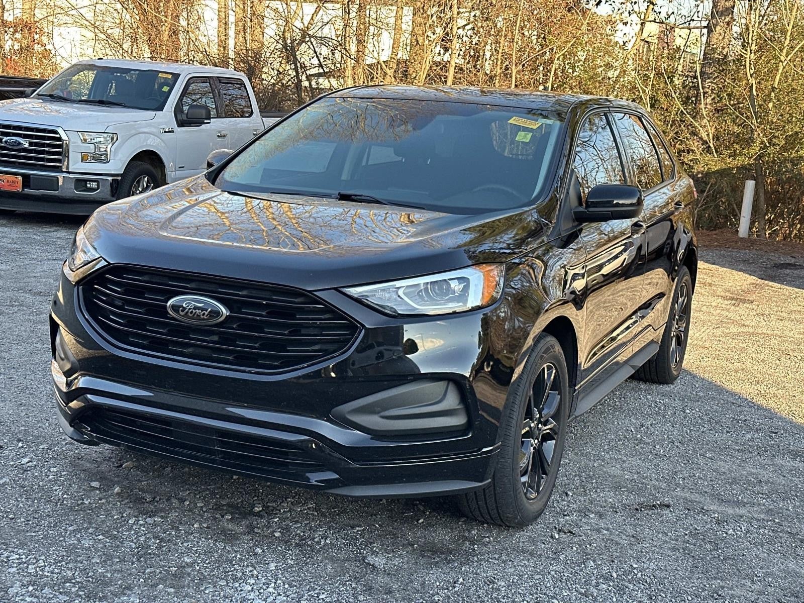 2022 Ford Edge SE
