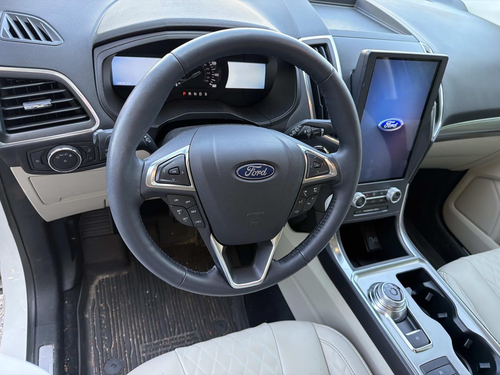 2023 Ford Edge Titanium