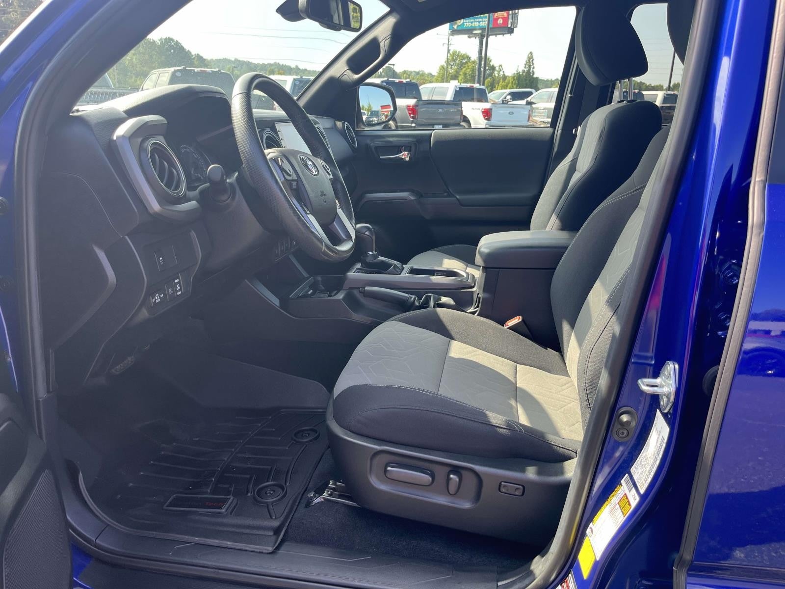 2022 Toyota Tacoma 4WD SR