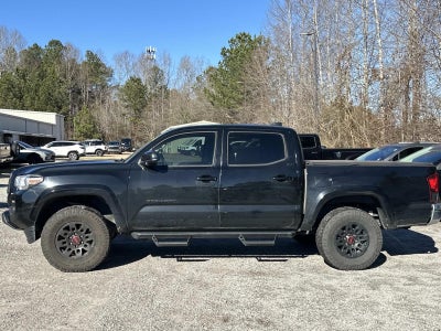 2022 Toyota Tacoma 4WD SR5