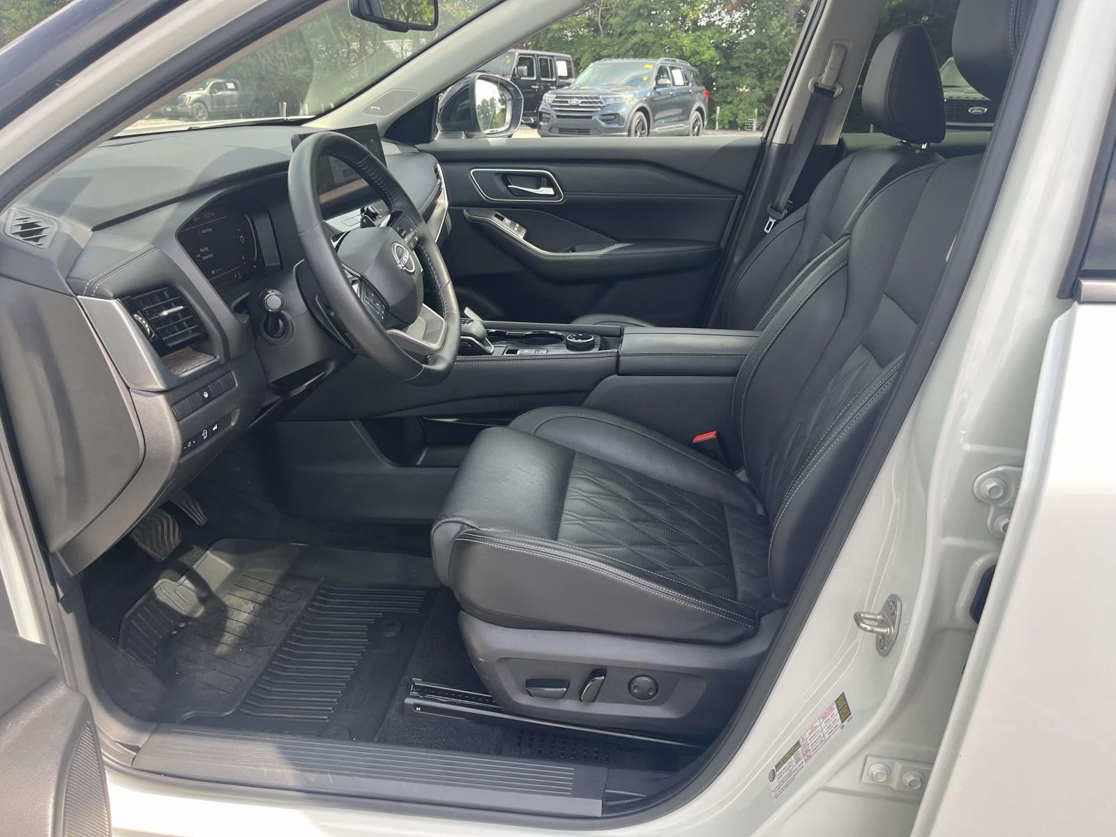 2025 Nissan Rogue Platinum