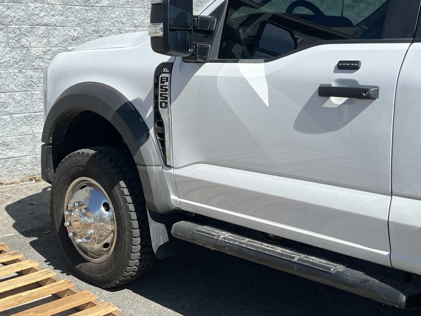 2024 Ford Super Duty F-550 DRW XLT 4WD REG CAB 169 WB 8