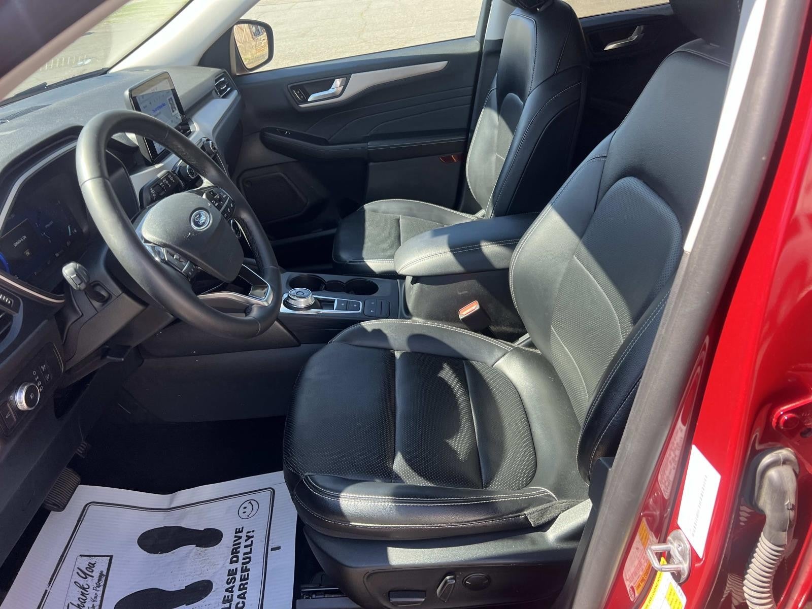 2022 Ford Escape SEL