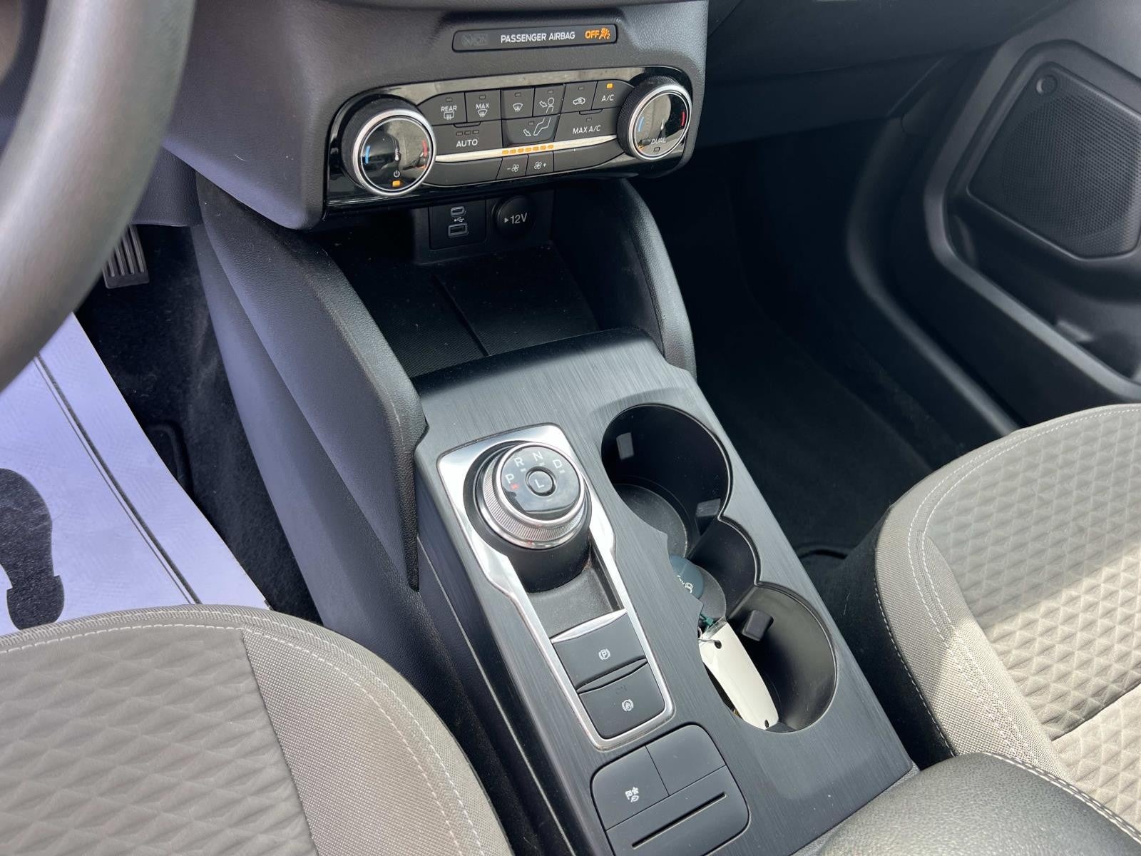 2022 Ford Escape SE HYBRID AWD