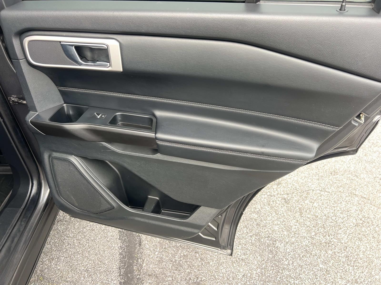 2020 Ford Explorer XLT RWD