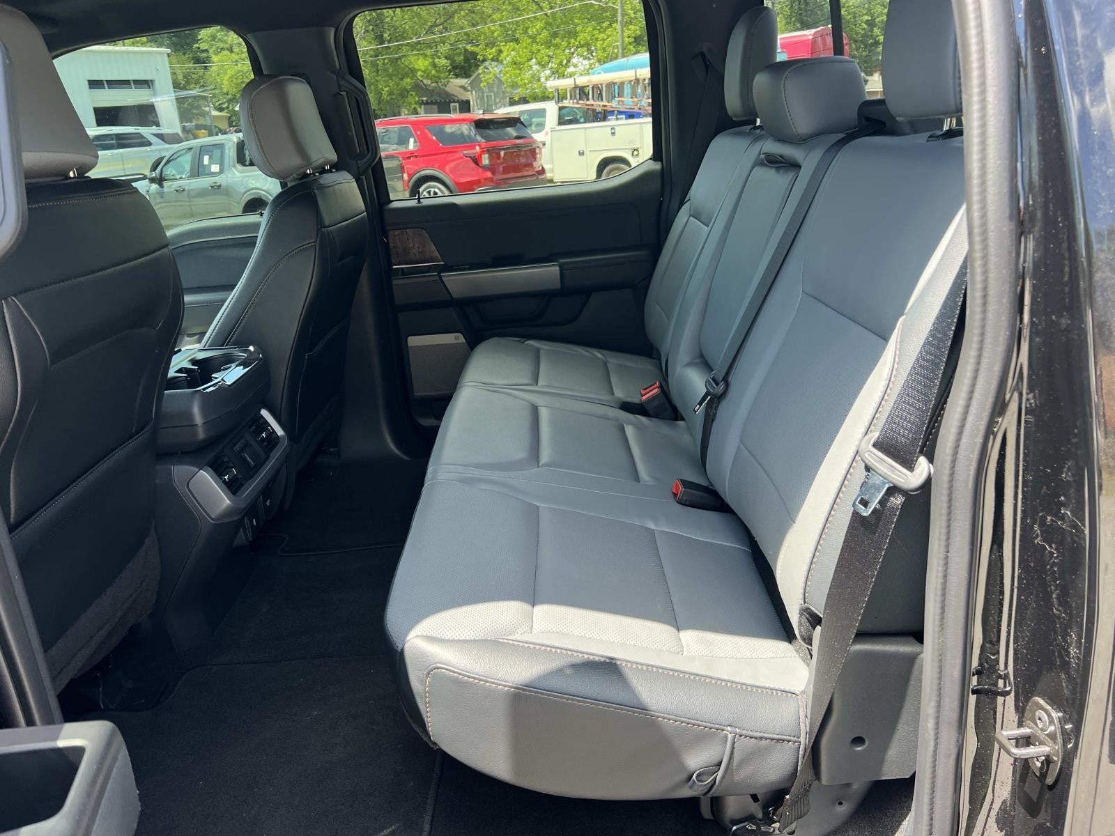 2023 Ford F-150 Lightning LARIAT