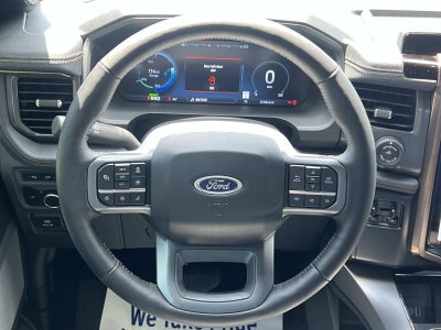 2023 Ford F-150 Lightning LARIAT