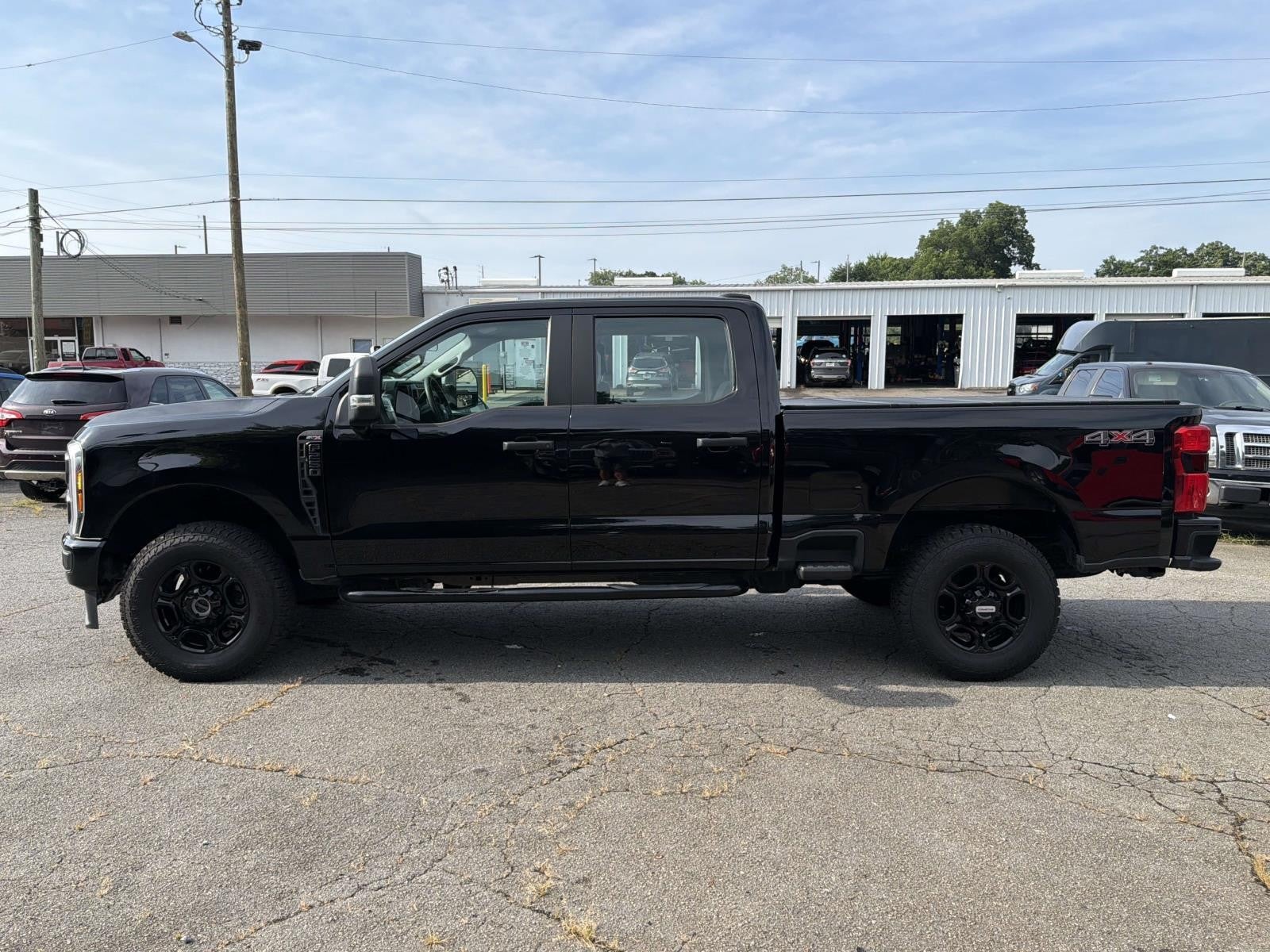 2023 Ford Super Duty F-250 SRW XL 4WD CREW CAB 6.75' BOX