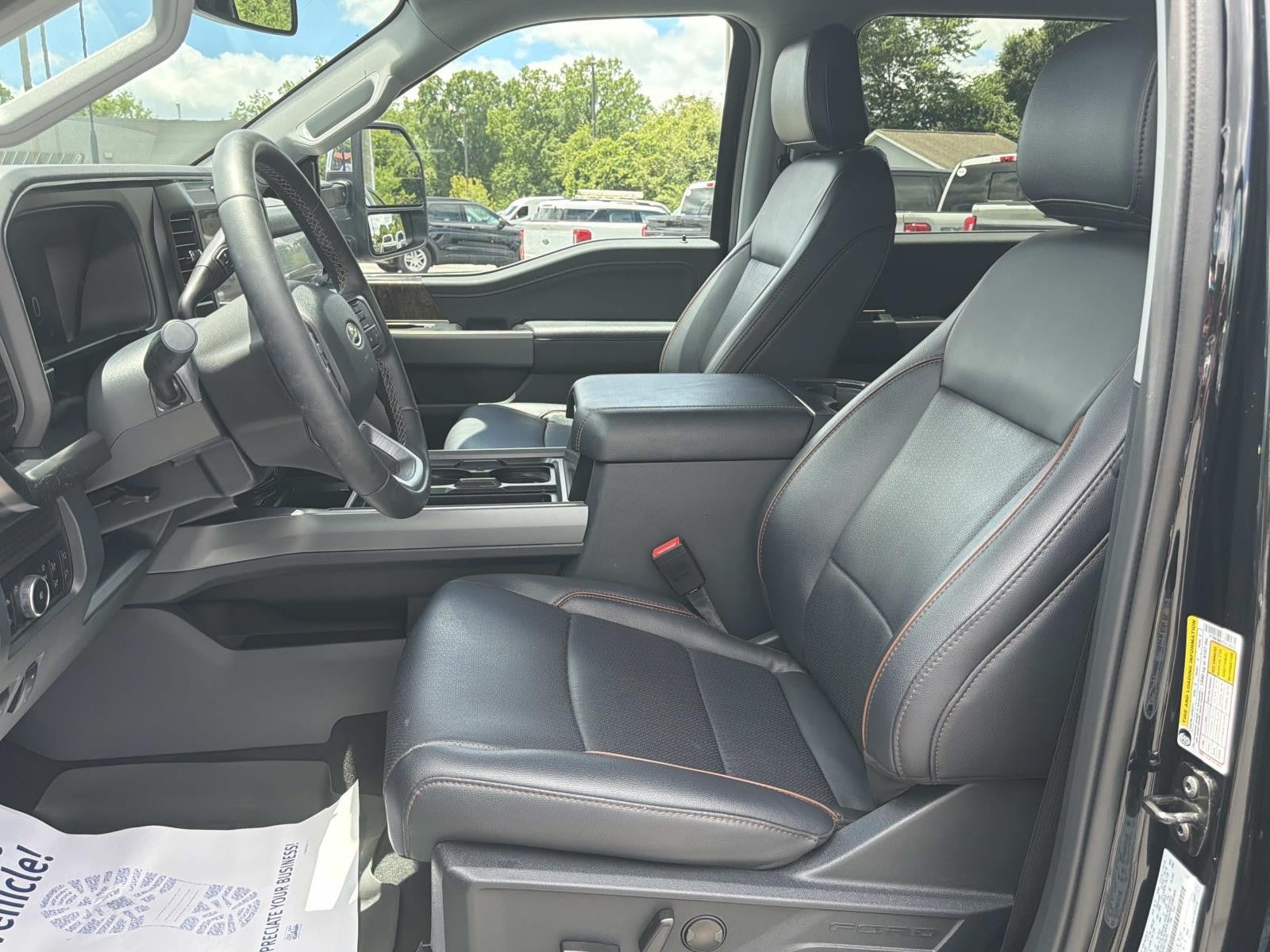 2026 Ford Super Duty F-350 SRW LARIAT 4WD CREW