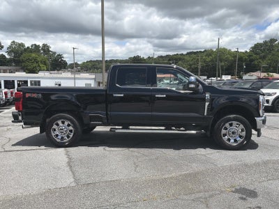 2026 Ford Super Duty F-350 SRW LARIAT 4WD CREW