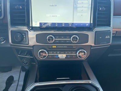 2022 Ford Super Duty F-450 DRW DRW 4X4 CREW CAB