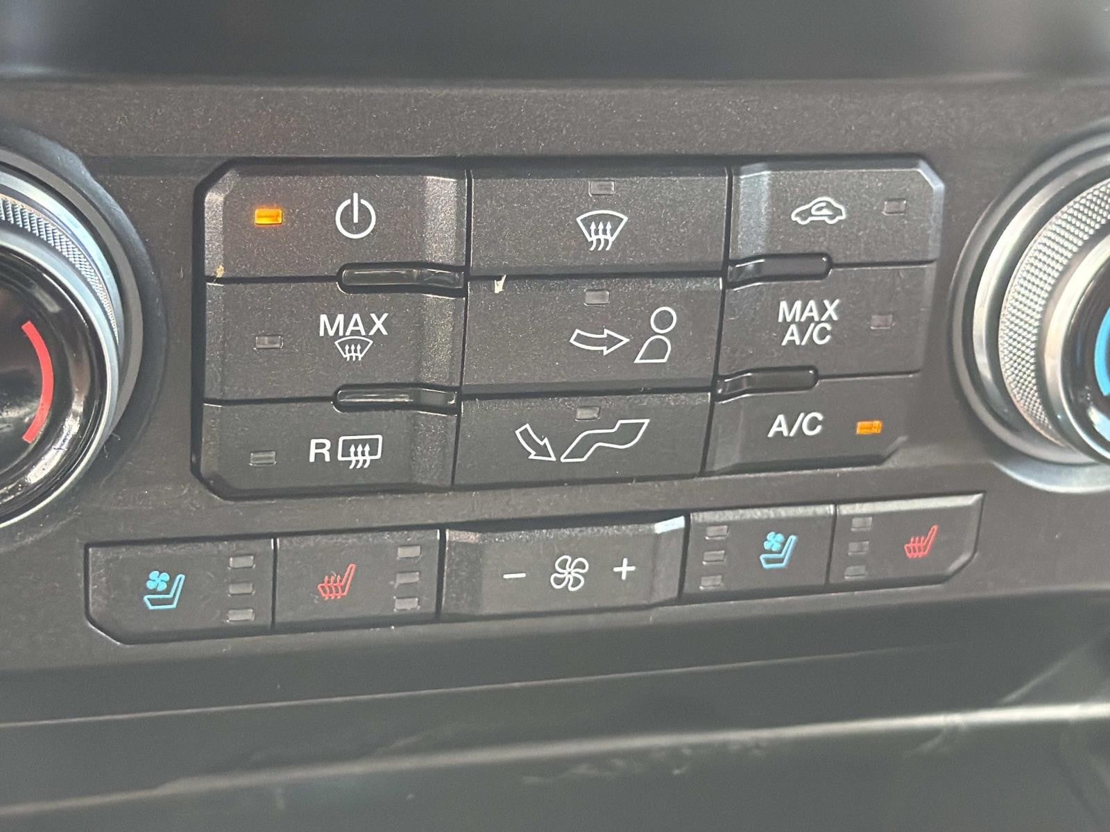 2019 Ford F-150 PLATINUM 4WD SUPERCREW 5.