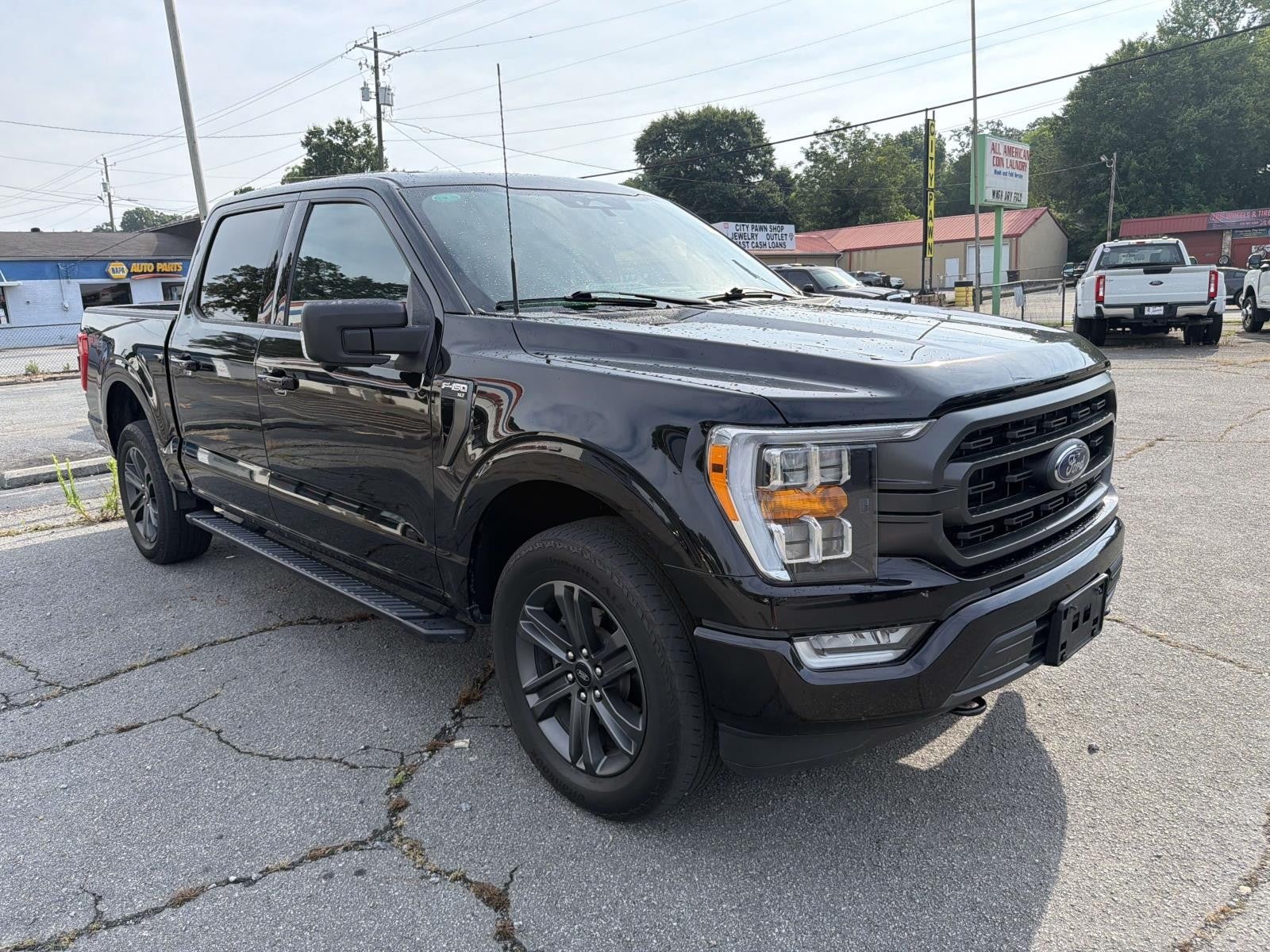 2023 Ford F-150 XLT 4WD SUPERCREW 5.5' BO