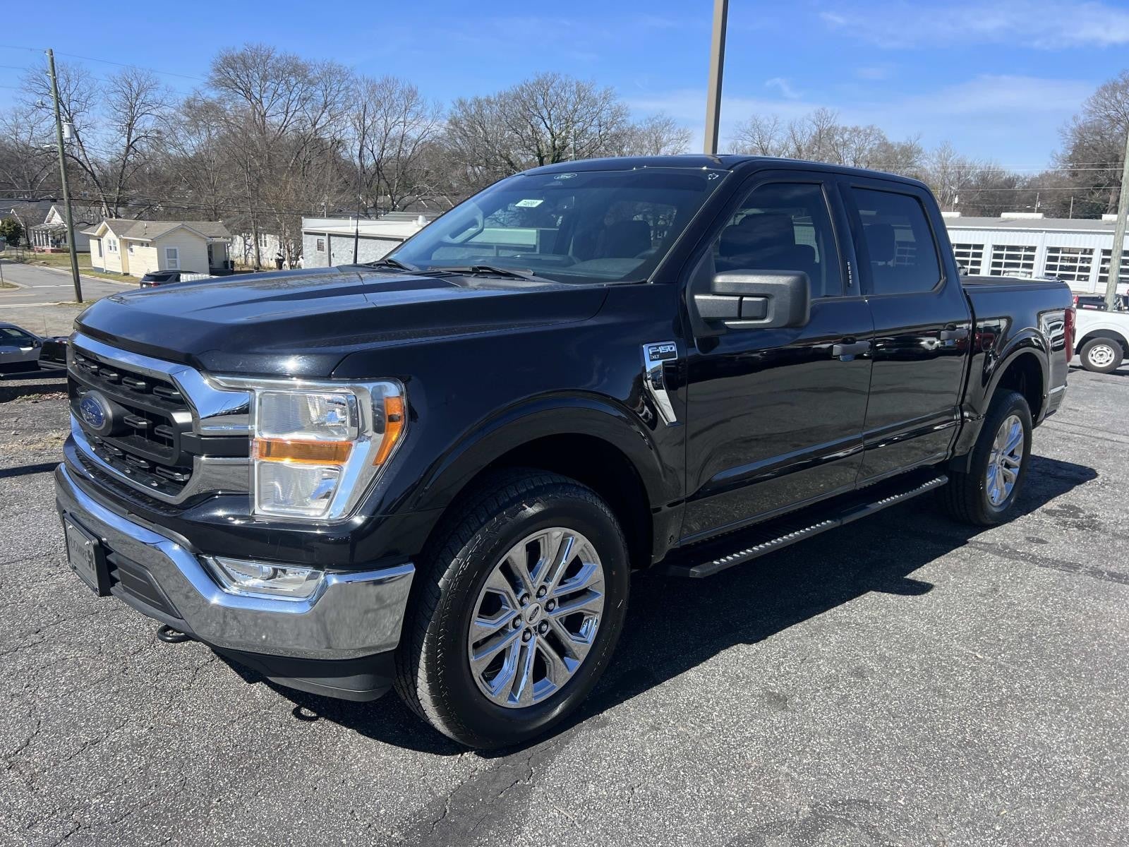 2022 Ford F-150 XLT 4WD SUPERCREW 5.5' BO