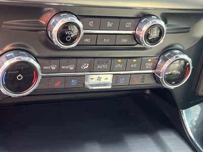 2022 Ford F-150 LARIAT 4WD SUPERCREW 5.5'