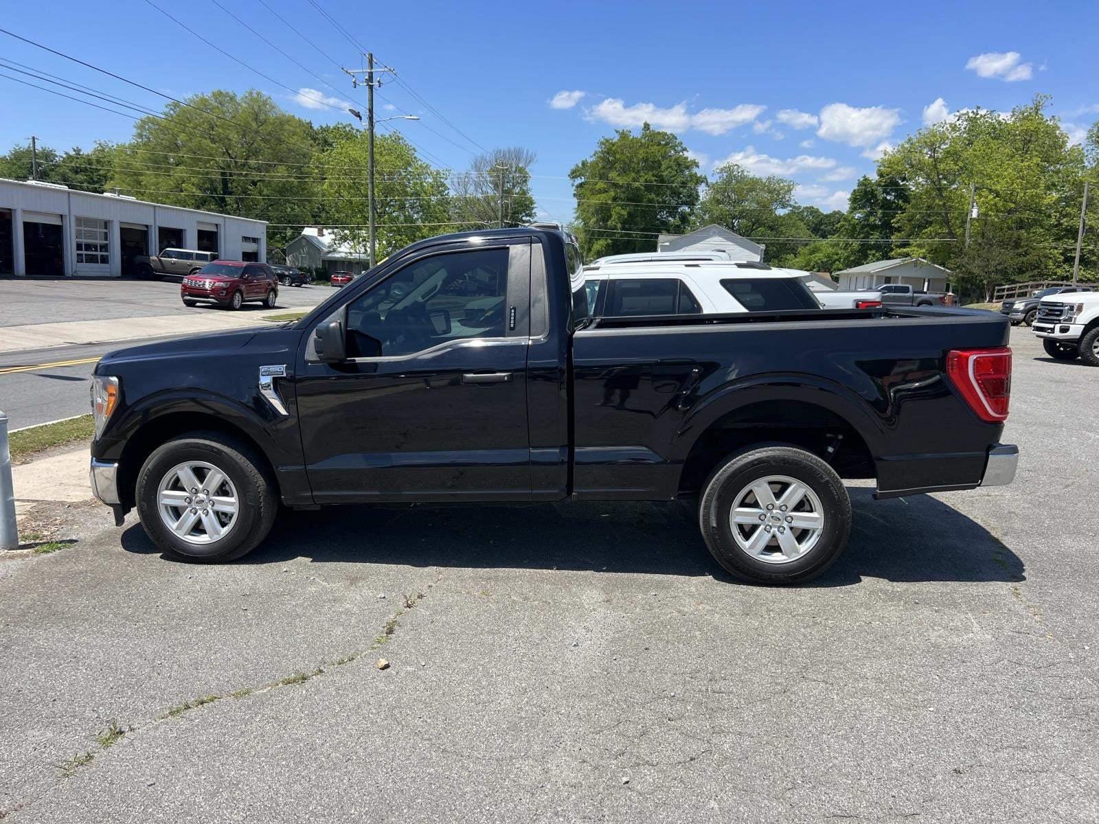 2022 Ford F-150 XLT 2WD REG CAB 6.5' BOX
