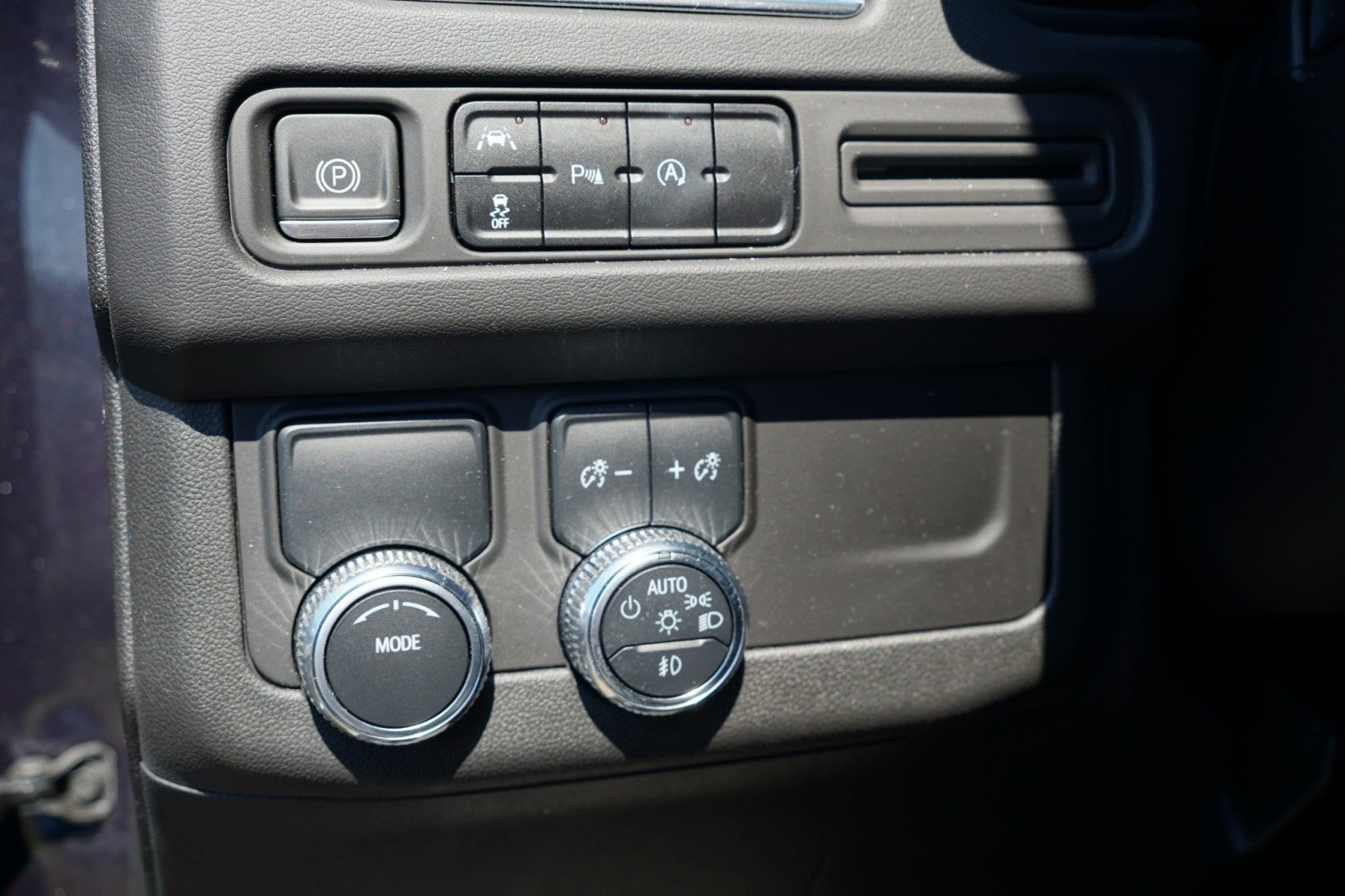 2023 GMC Yukon 2WD 4DR SLT