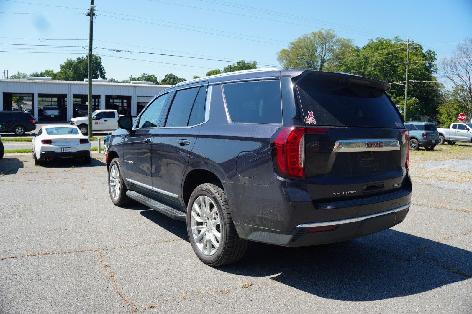 2023 GMC Yukon 2WD 4DR SLT