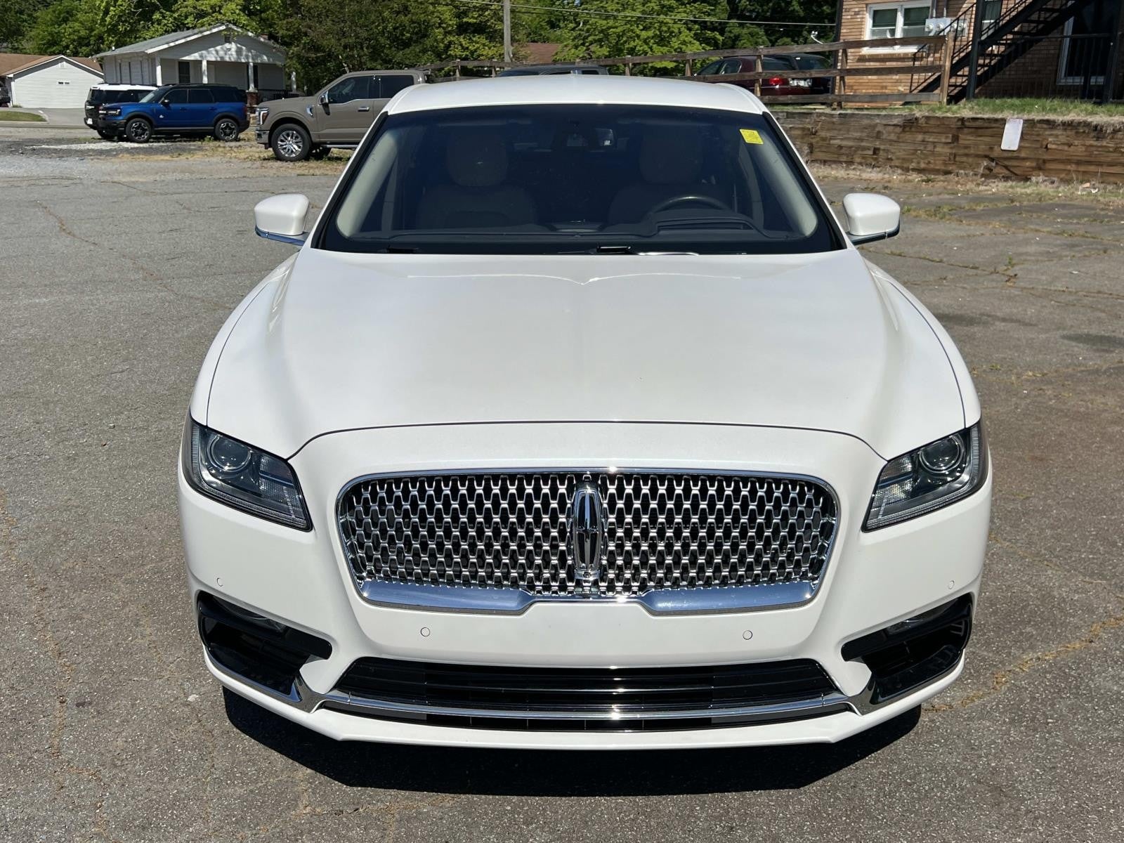 2018 Lincoln Continental Select