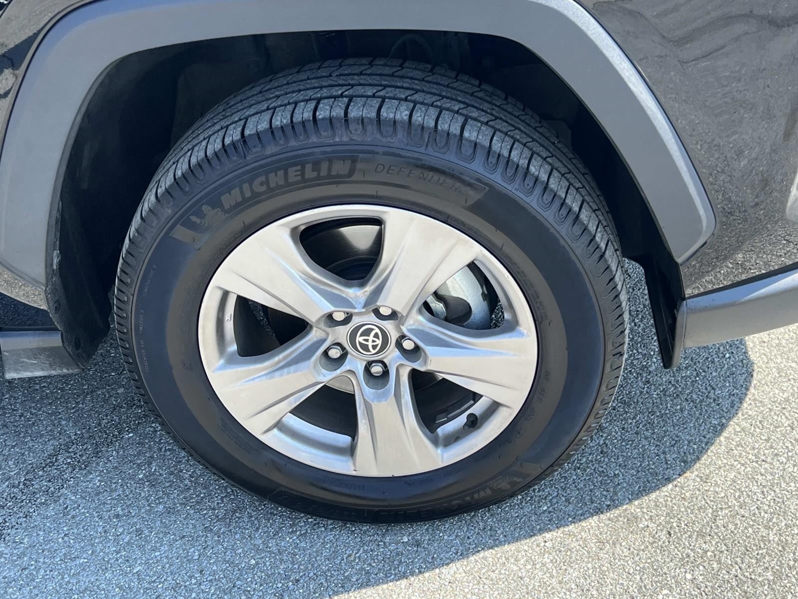 2023 Toyota RAV4 XLE FWD