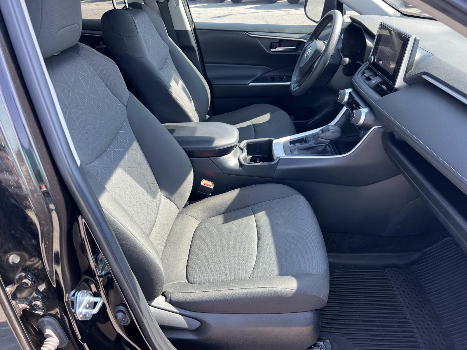 2023 Toyota RAV4 XLE FWD