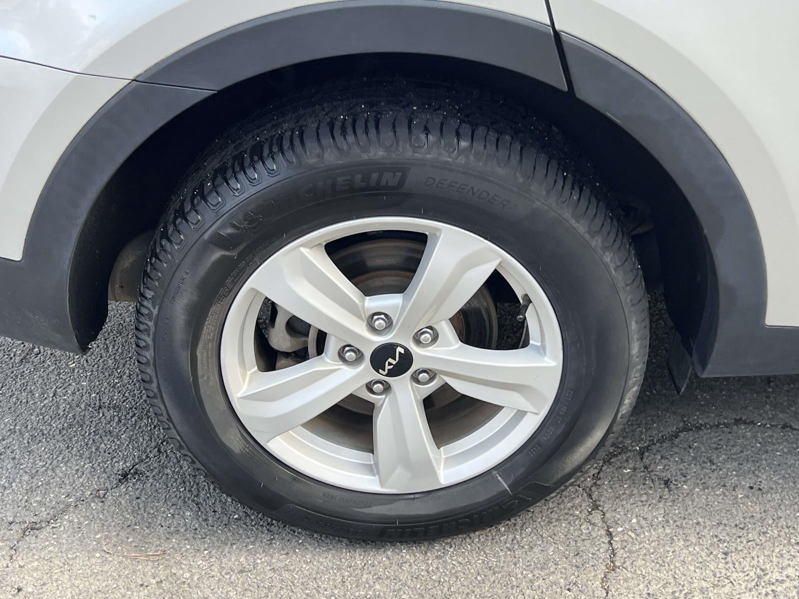 2022 Kia Sorento LX