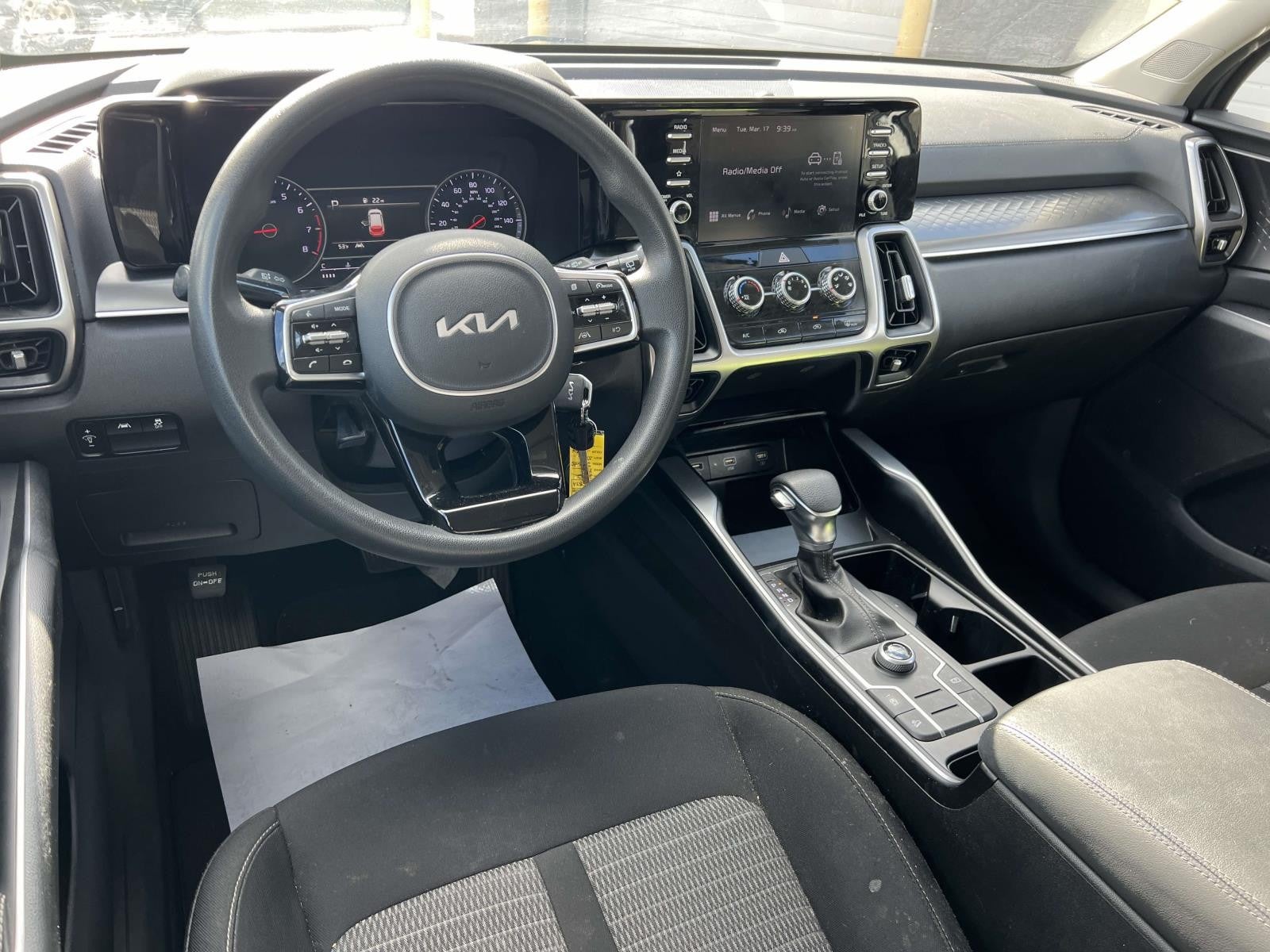 2022 Kia Sorento LX