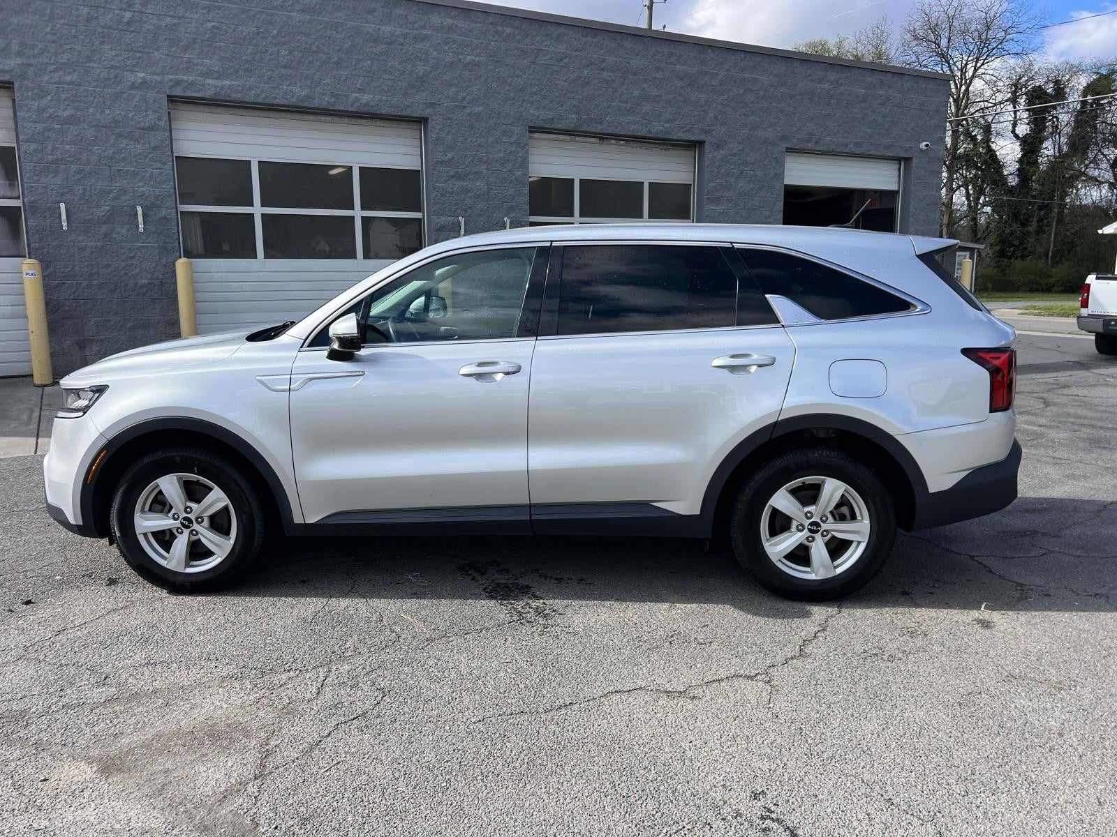 2022 Kia Sorento LX