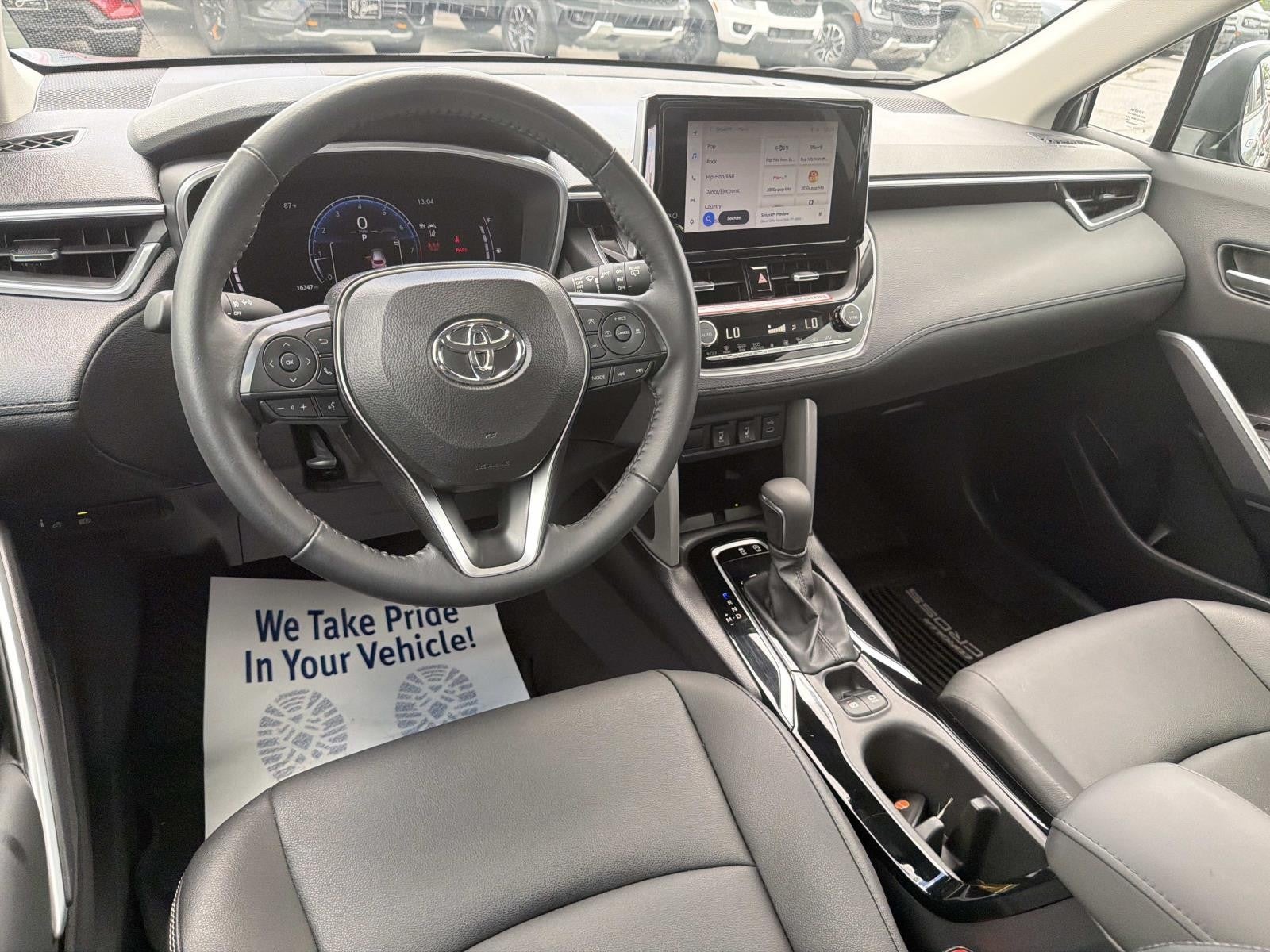 2024 Toyota Corolla Cross XLE