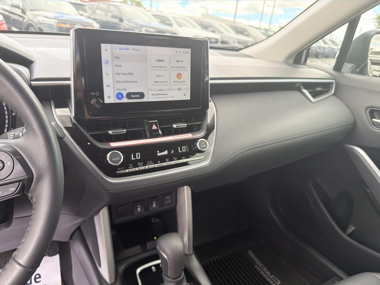 2024 Toyota Corolla Cross XLE