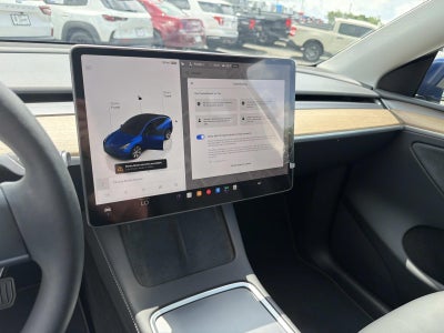 2024 Tesla Model Y Long Range