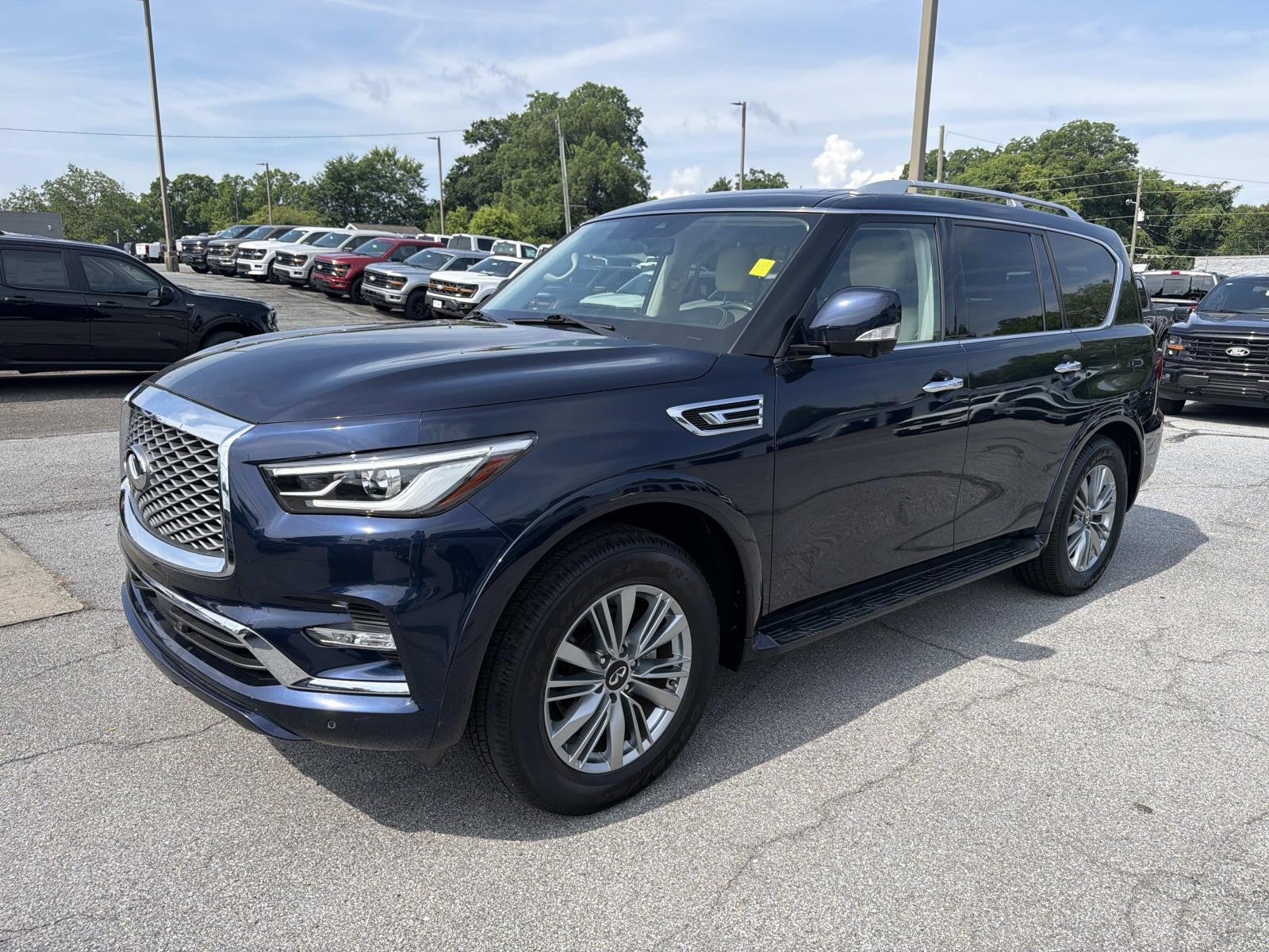 2021 INFINITI QX80 LUXE
