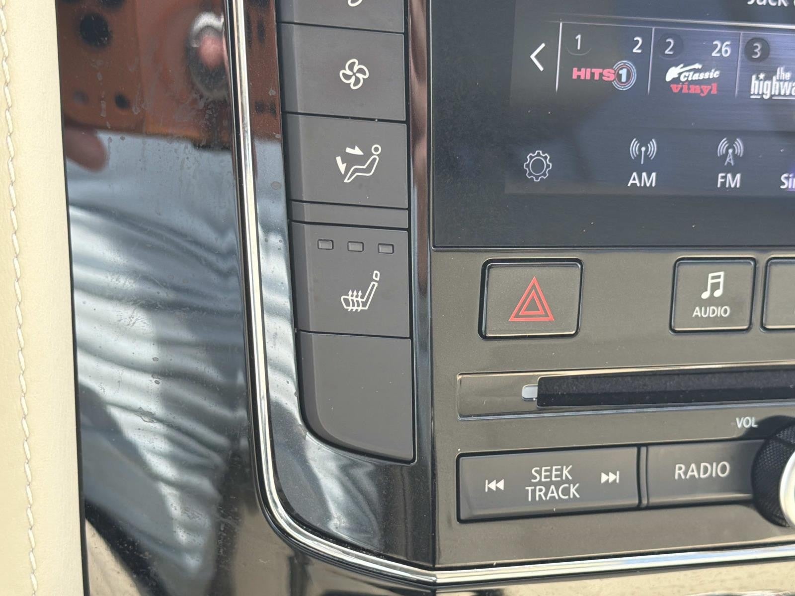 2021 INFINITI QX80 LUXE