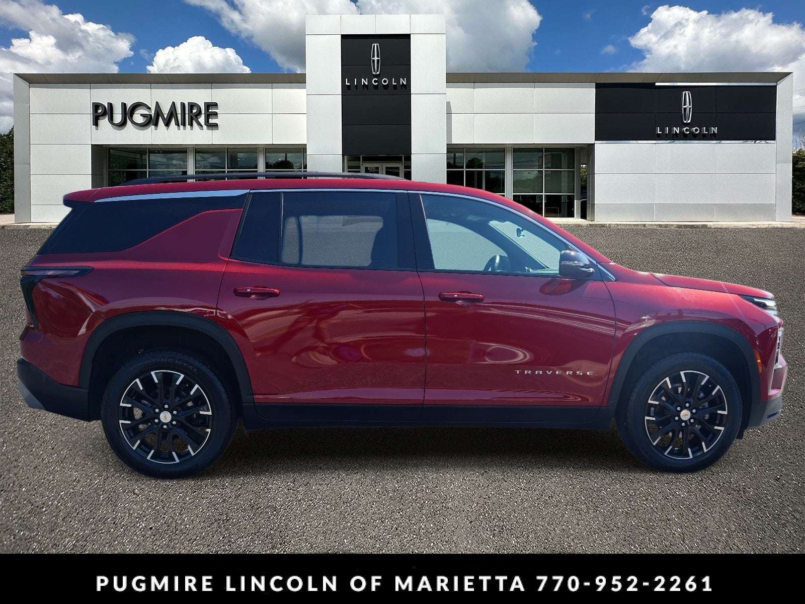 2025 Chevrolet Traverse FWD LT