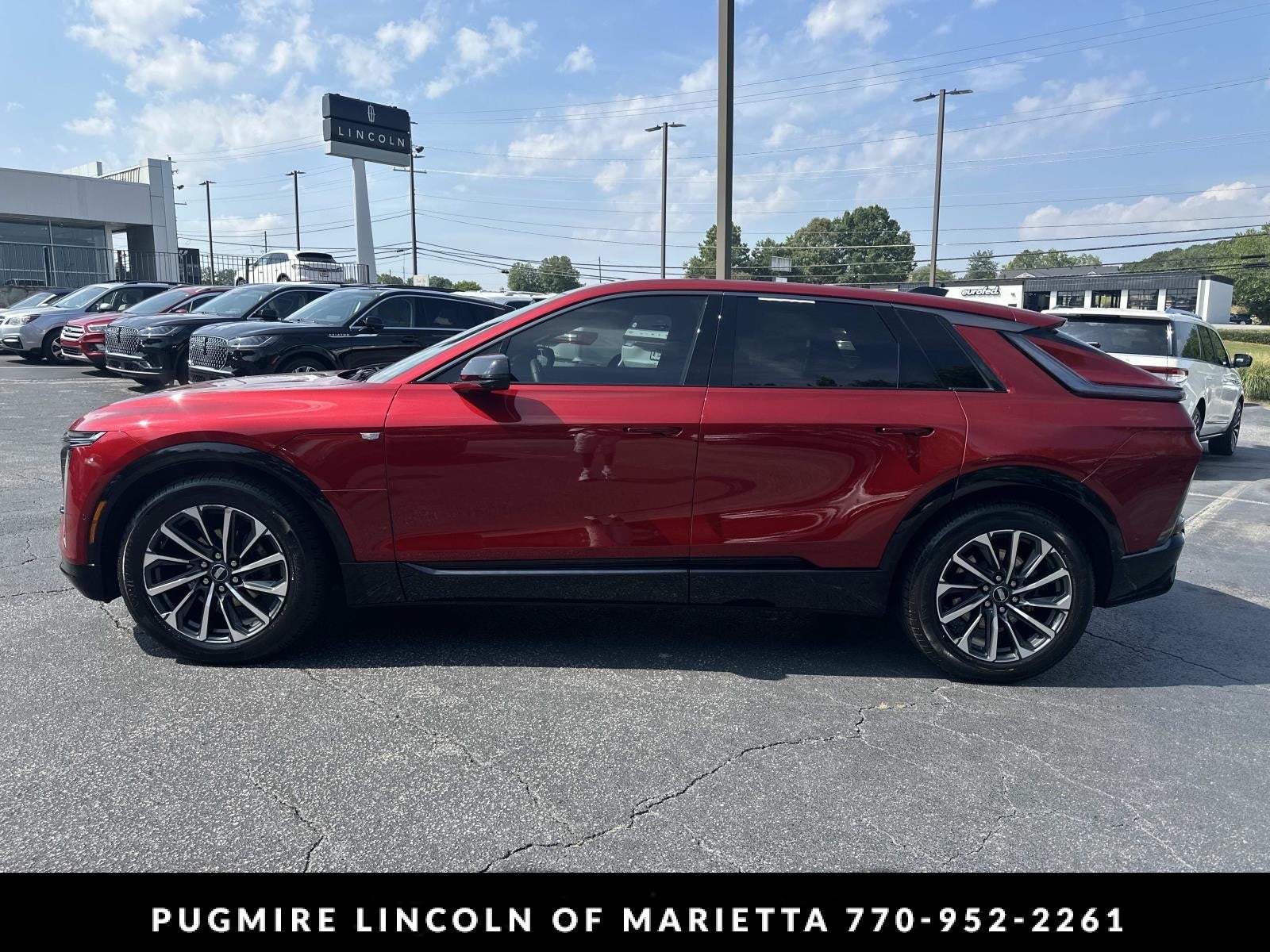 2024 Cadillac LYRIQ Sport