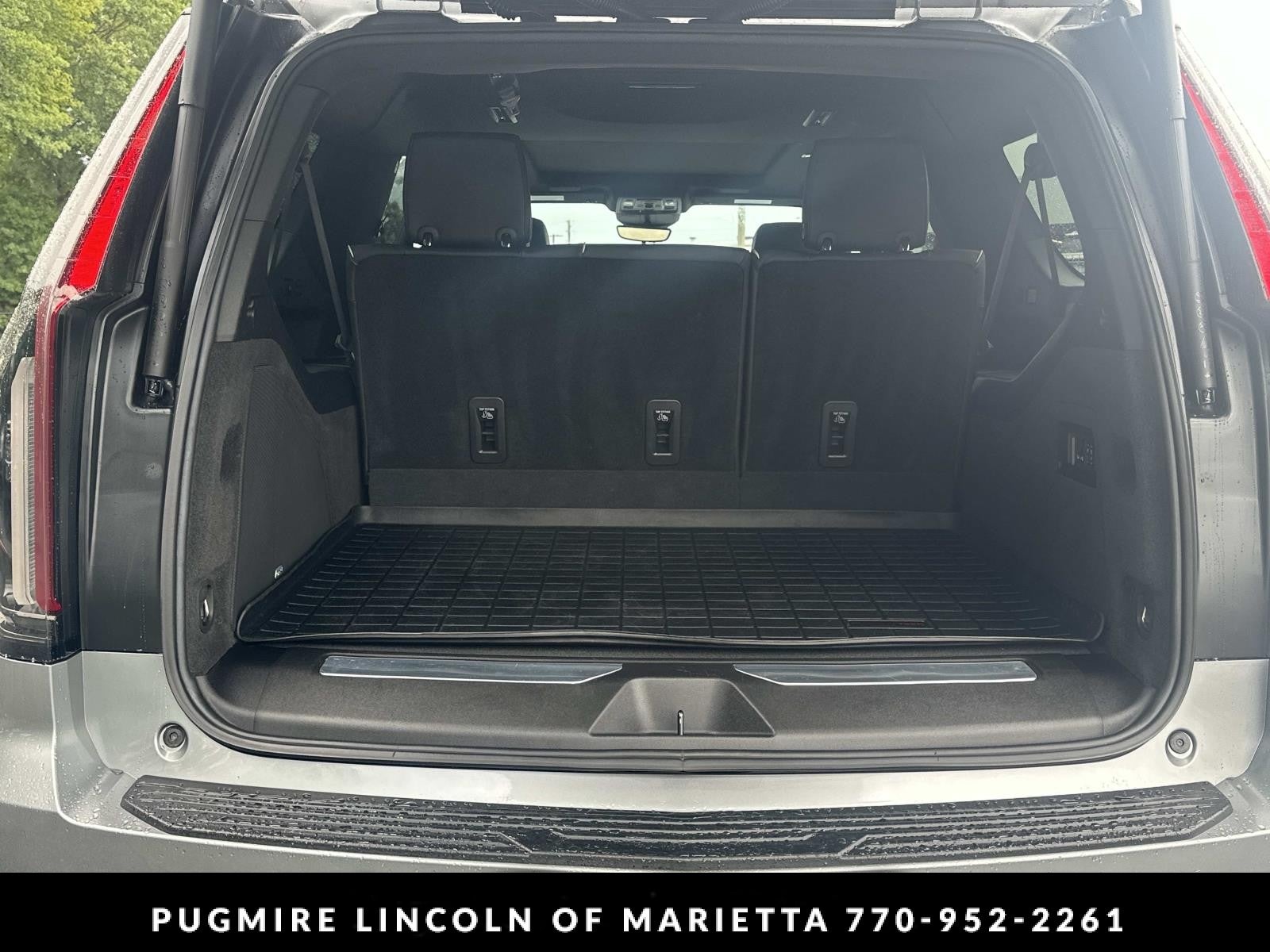 2023 Cadillac Escalade ESV 4WD Sport