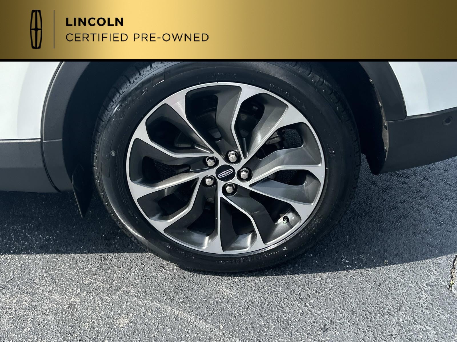 2021 Lincoln Nautilus Reserve