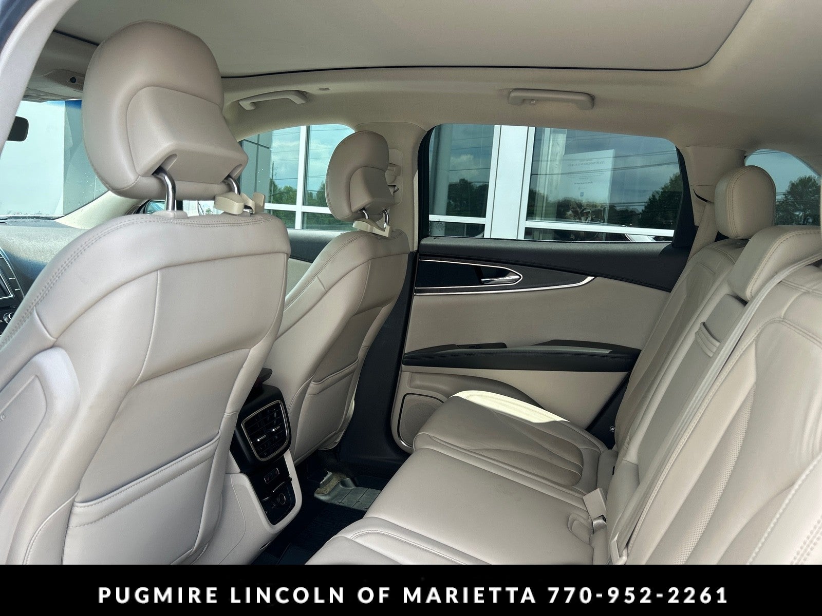 2019 Lincoln Nautilus Select