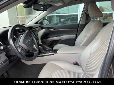 2020 Toyota Camry SE