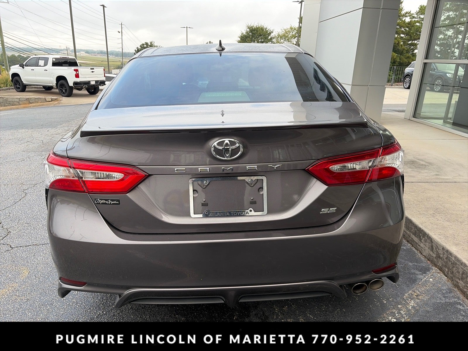 2020 Toyota Camry SE
