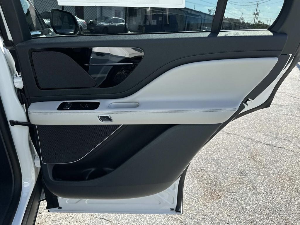 2025 Lincoln Aviator Premiere