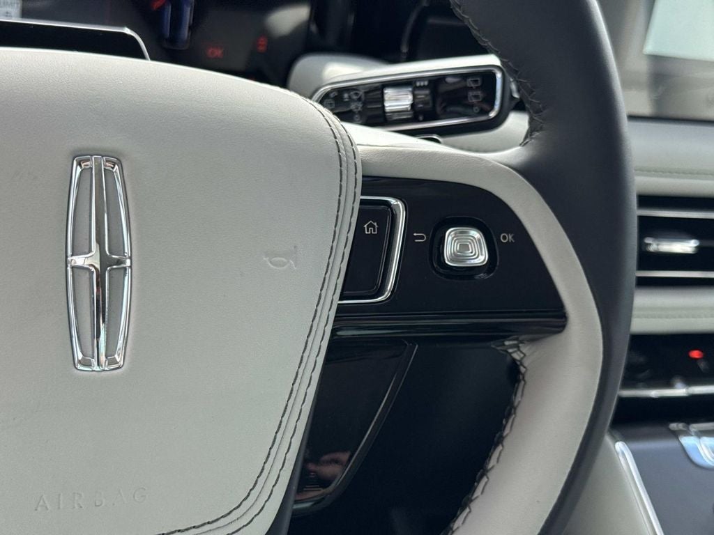 2025 Lincoln Aviator Premiere