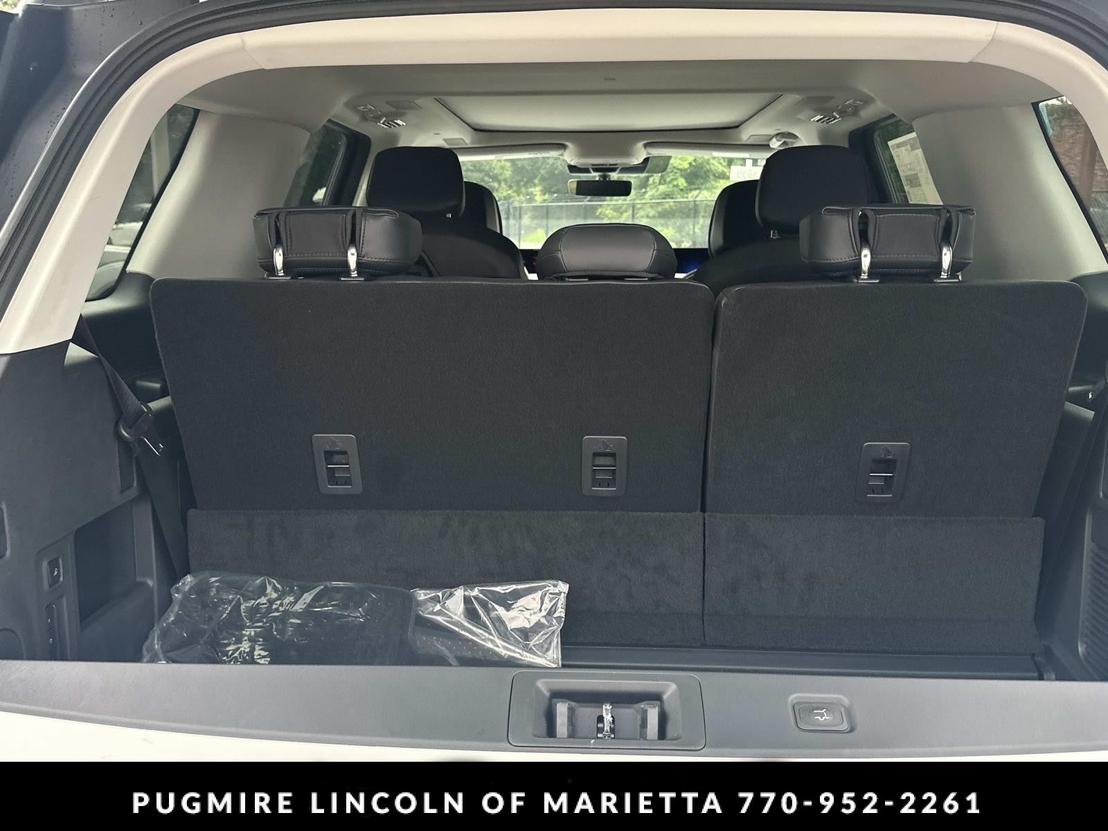 2027 Lincoln Navigator Reserve