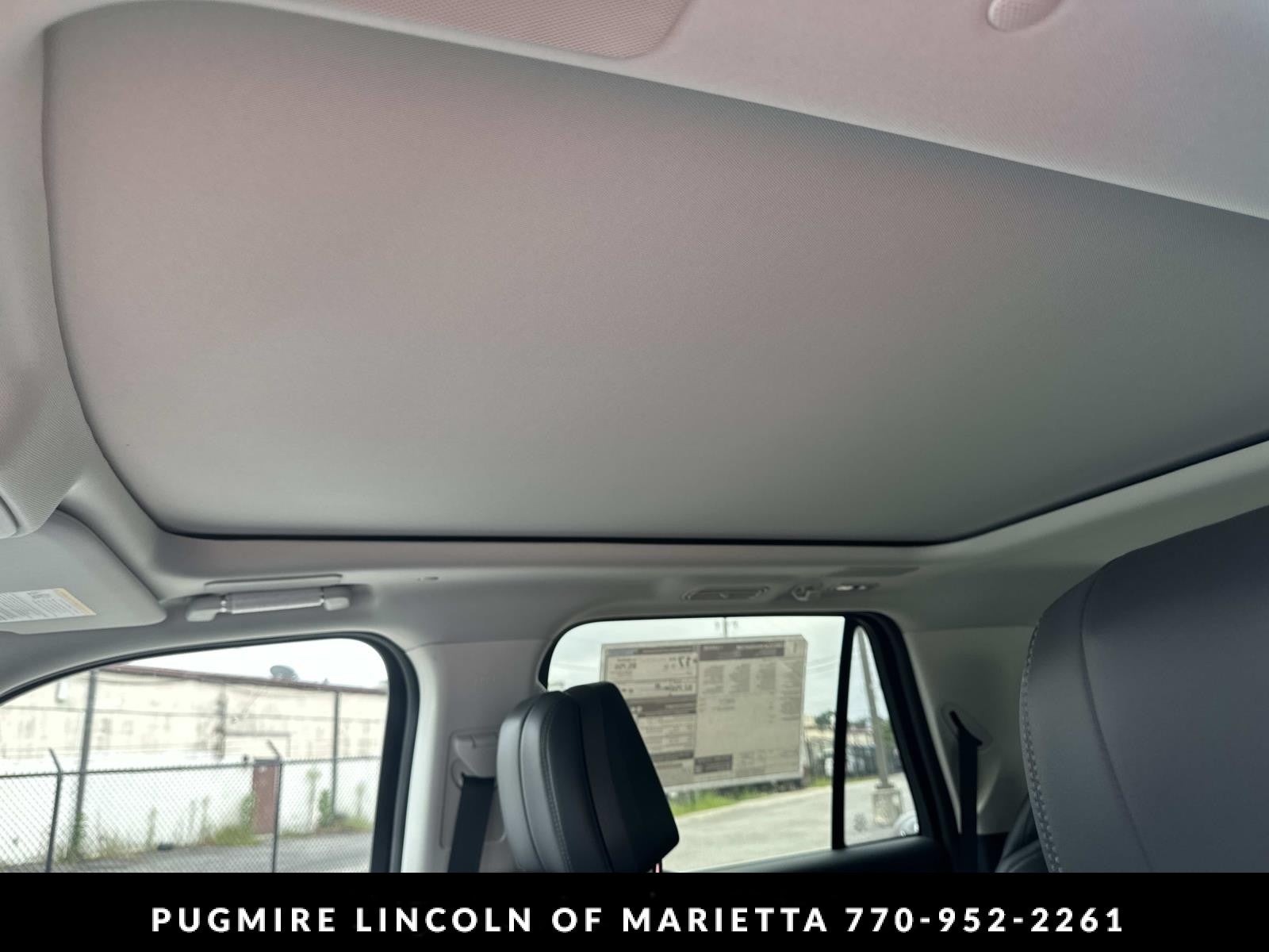2027 Lincoln Navigator Reserve