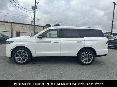 2027 Lincoln Navigator Reserve